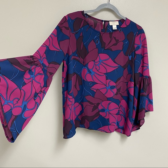 LOFT Outlet Bell Sleeve Top